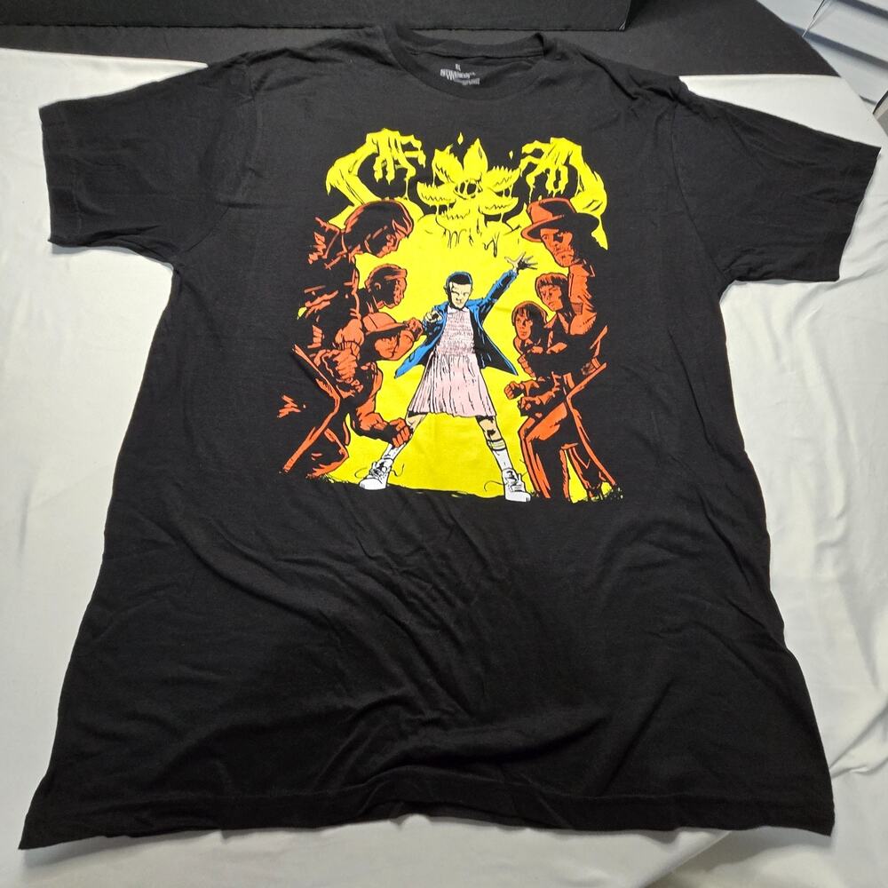 Loot Crate Stranger Things Eleven Mans Graphic T shirt XL Black